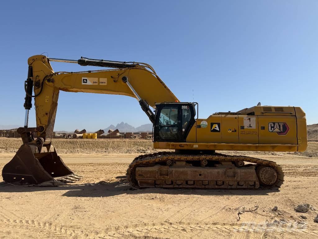 CAT 395 (Saudi Arabia) Pelle sur chenilles