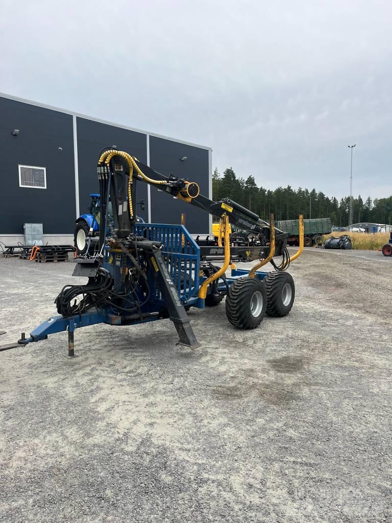 Vreten 900 Remorque forestière avec grue
