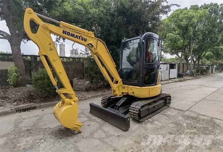 Komatsu PC35 Mini pelle < 7t