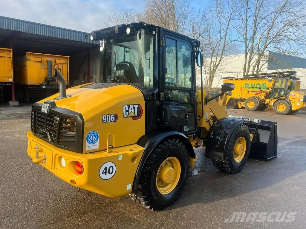 CAT 906 Chargeuse sur pneus