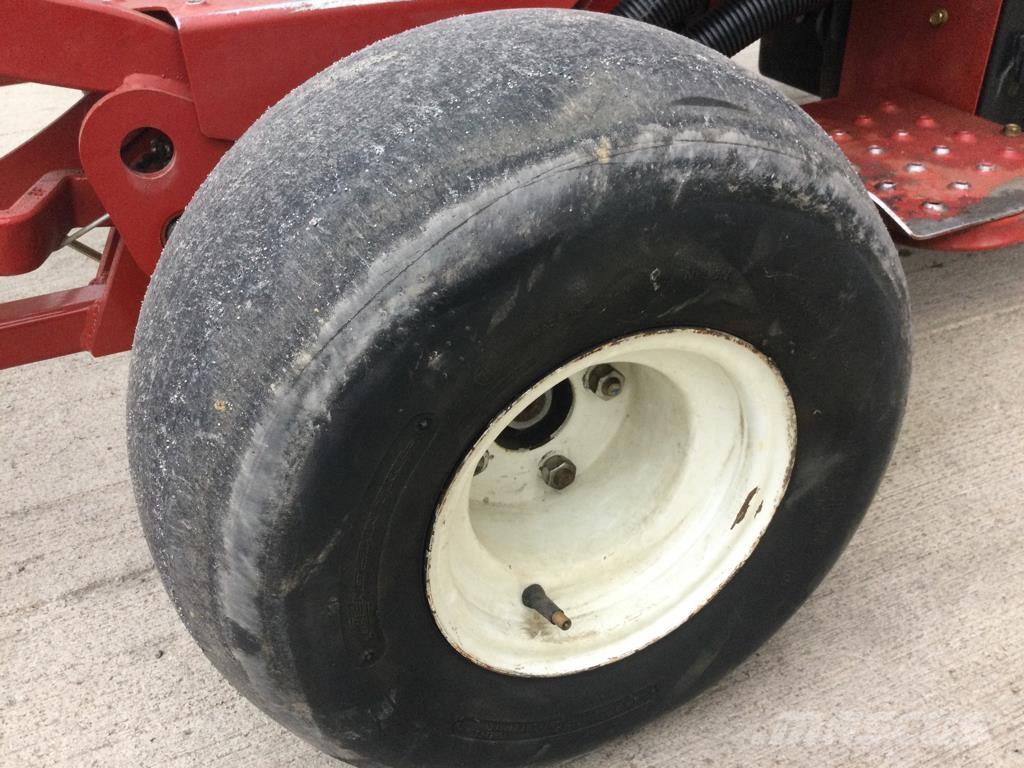 Toro 3250D Tondeuses montées