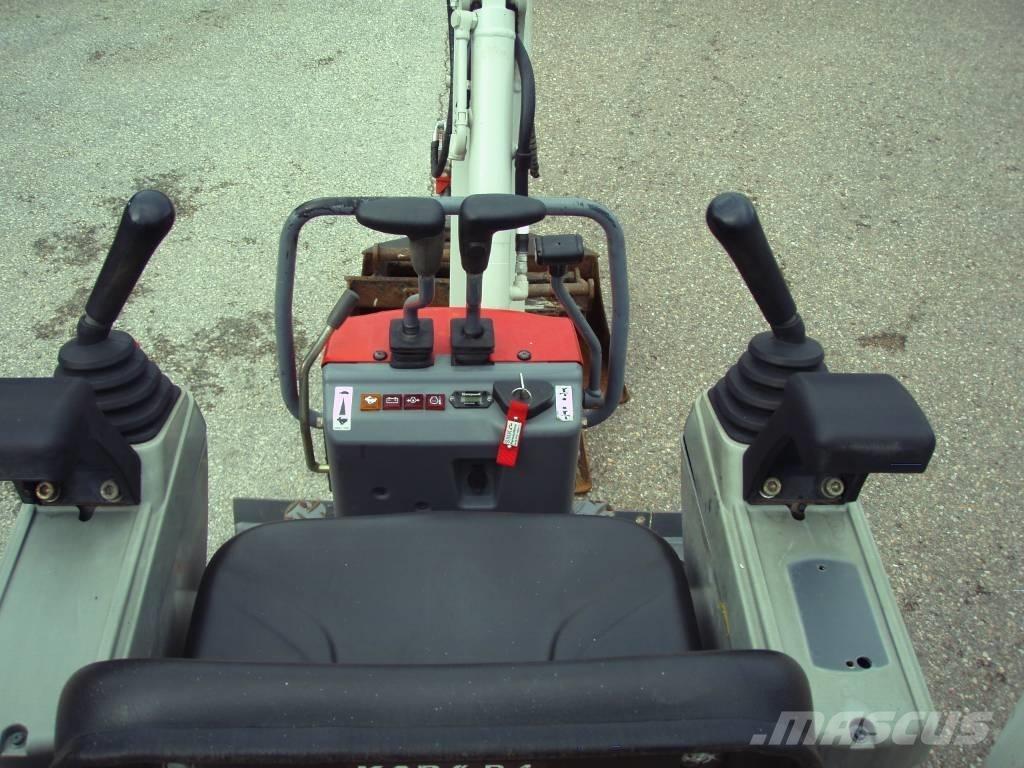 Takeuchi TB 210 R Mini pelle < 7t