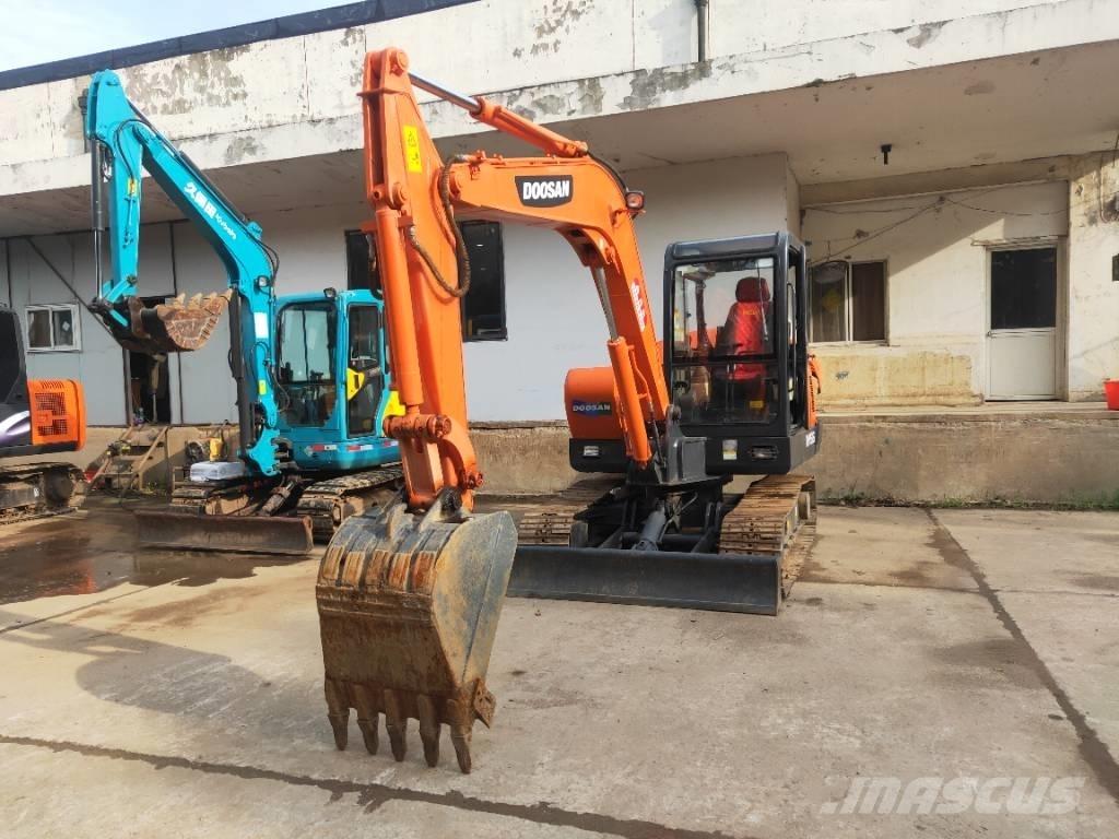 Doosan DH55 Mini pelle < 7t