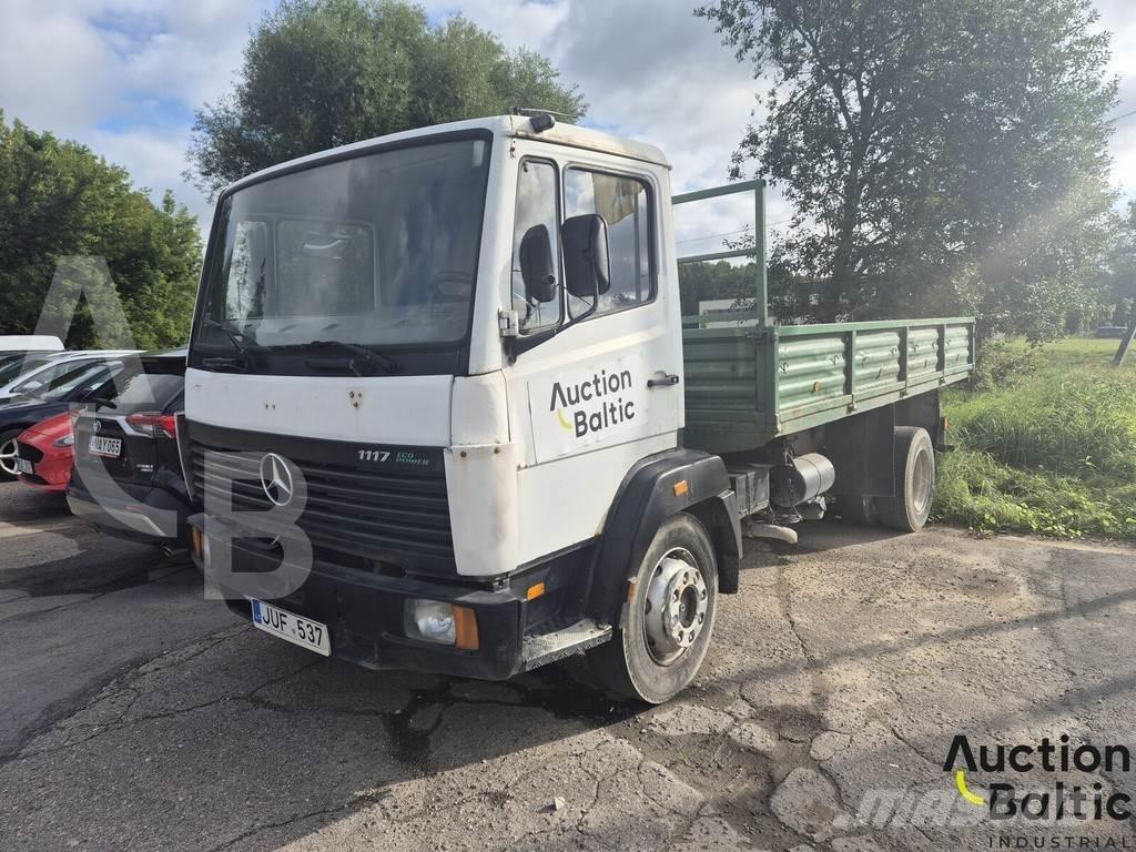Mercedes-Benz 1117 Camion plateau