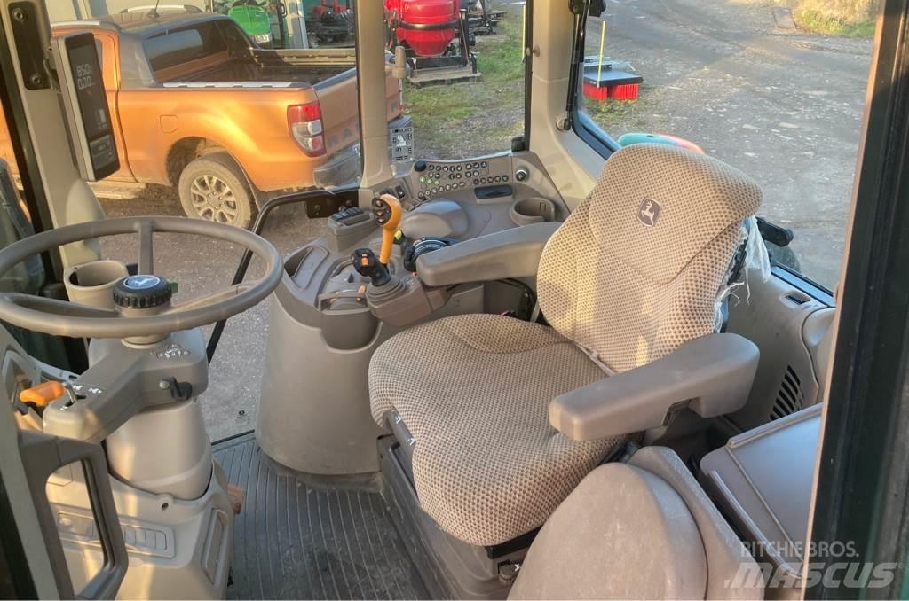 John Deere 6120M Tracteur