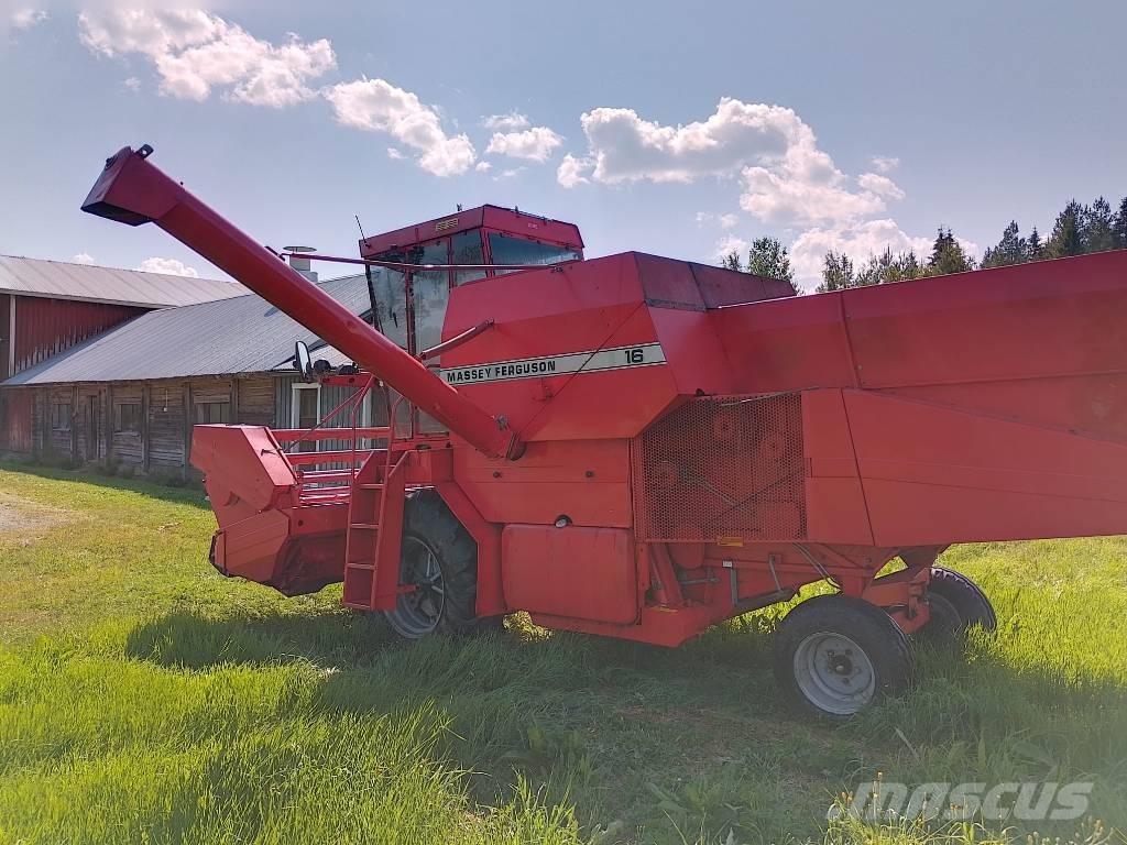 Massey Ferguson 16 Moissonneuse batteuse