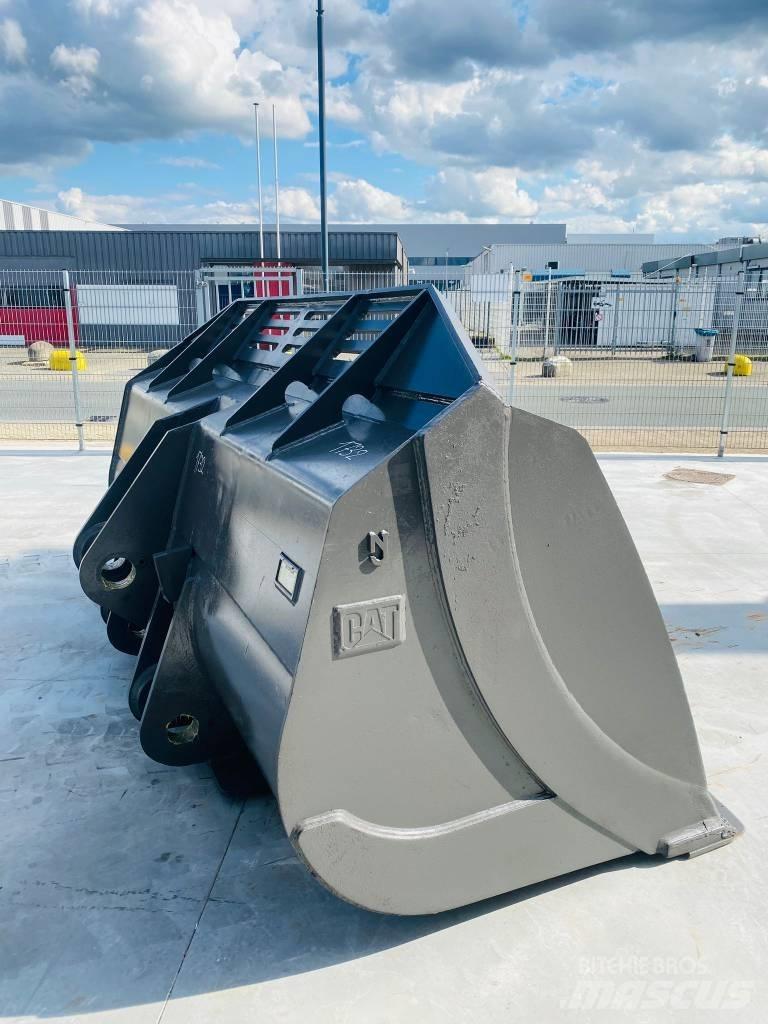 Volvo L 250 G Bucket Godet