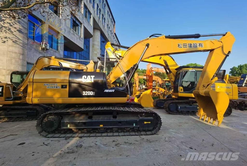 CAT 320d2 Pelle sur chenilles