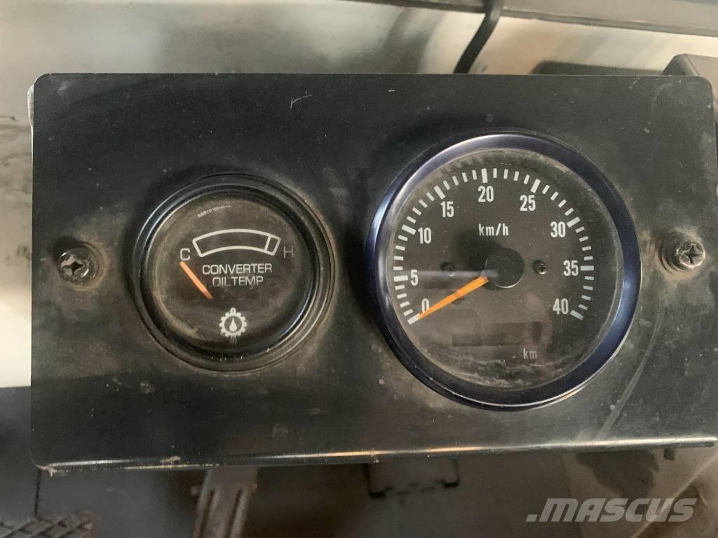 Nissan TD2500 V-2579 Équipements aéroportuaires