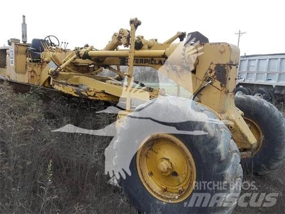 CAT 12F Niveleuse