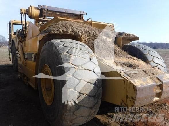 CAT 615C Scraper