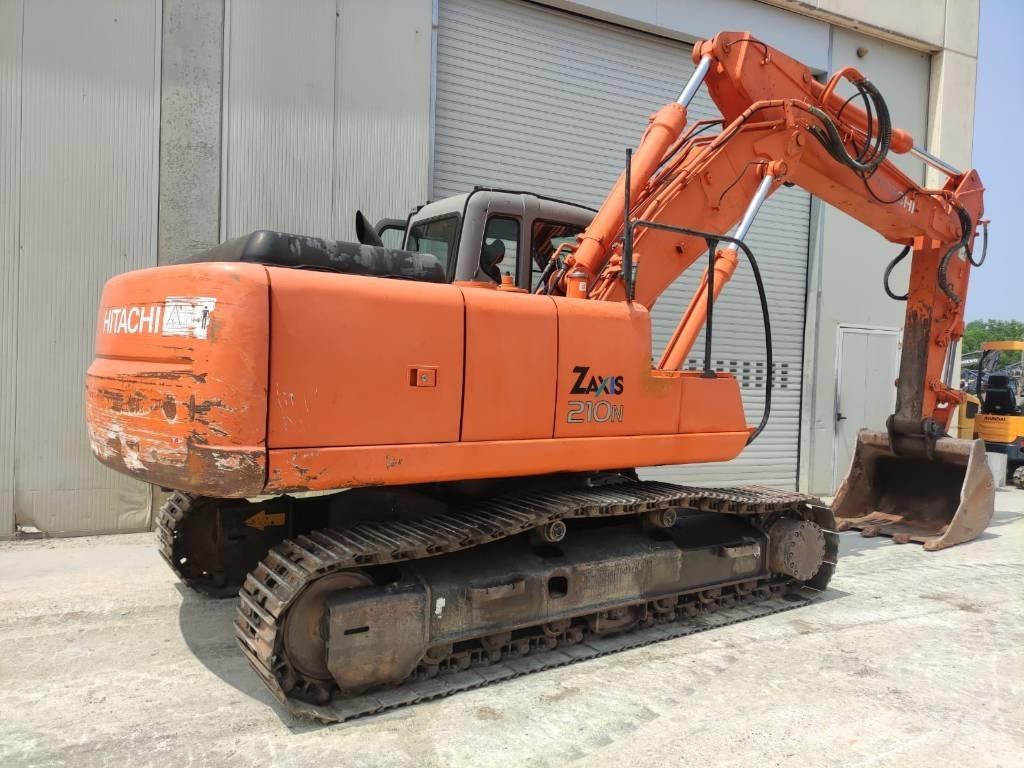 Hitachi ZX210N Pelle sur chenilles