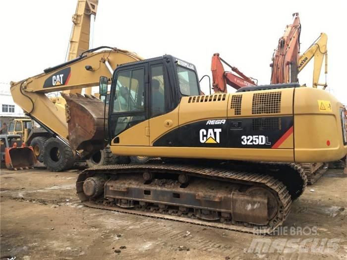 CAT 325 D Pelle sur chenilles