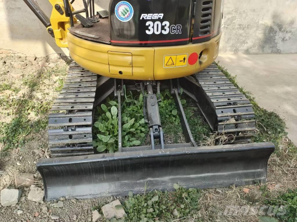 CAT 303 CR Mini pelle < 7t