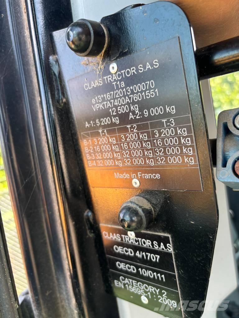 CLAAS Arion 650 CIS Tracteur