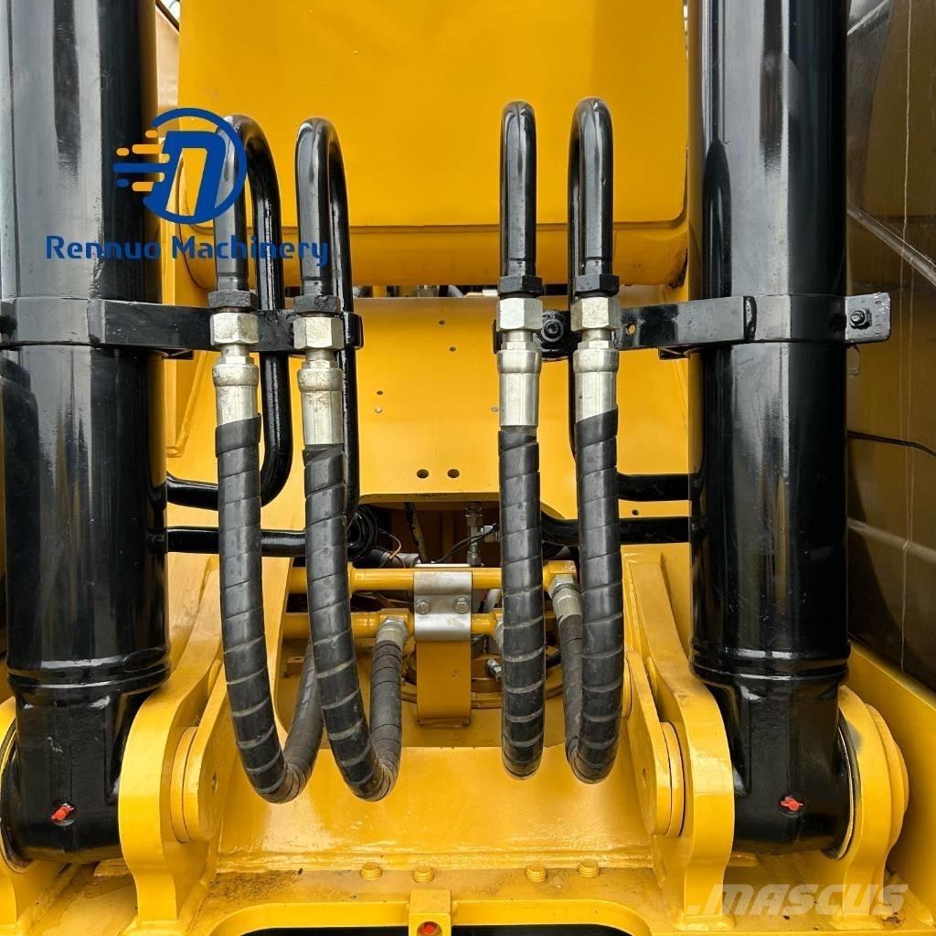 CAT 320D2 Pelle sur chenilles