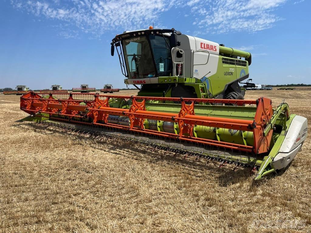 CLAAS Lexion 770 TT Moissonneuse batteuse