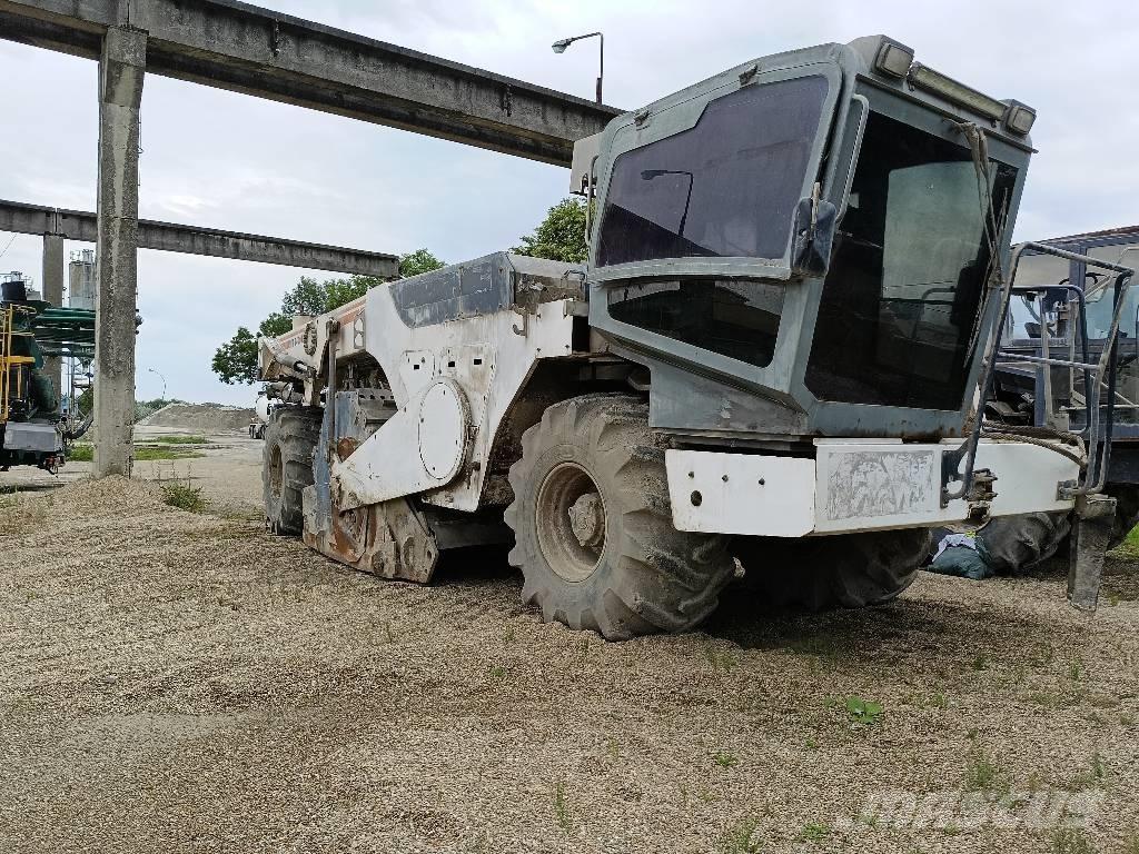 Wirtgen WR 2400 Recycleur bitume