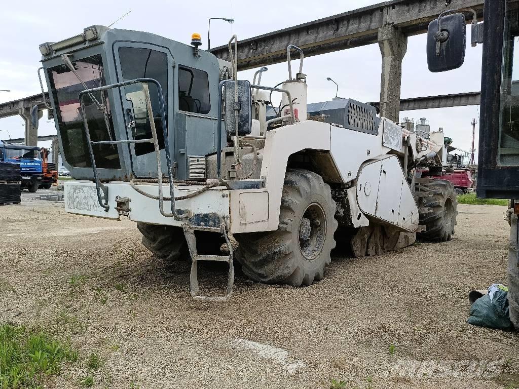 Wirtgen WR 2400 Recycleur bitume
