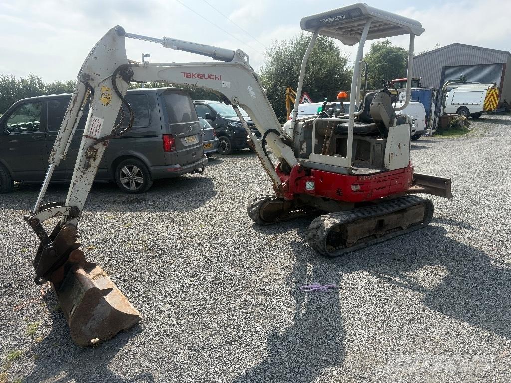 Takeuchi TB 23 R Mini pelle < 7t
