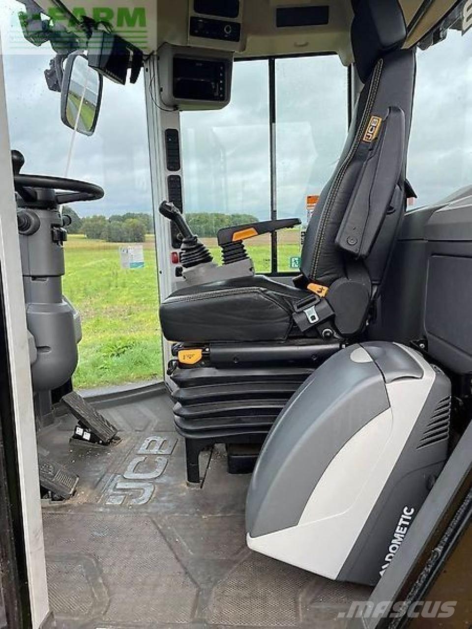 JCB 427 agri Mini pelle < 7t