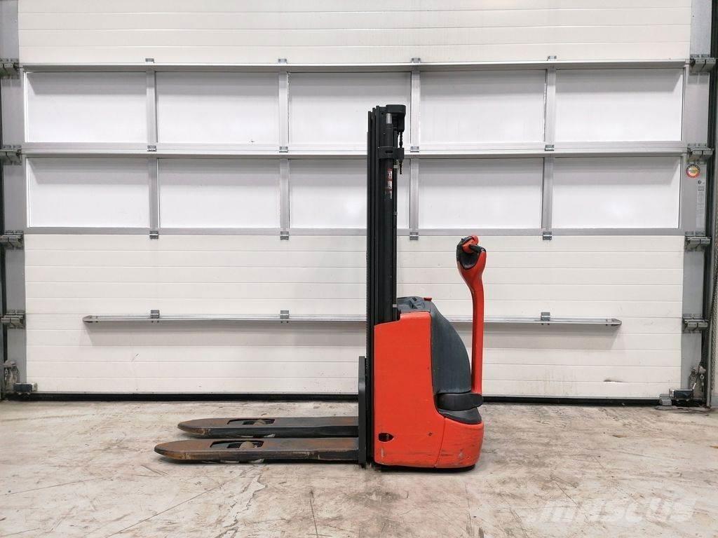 Linde L10 Gerbeur accompagnant