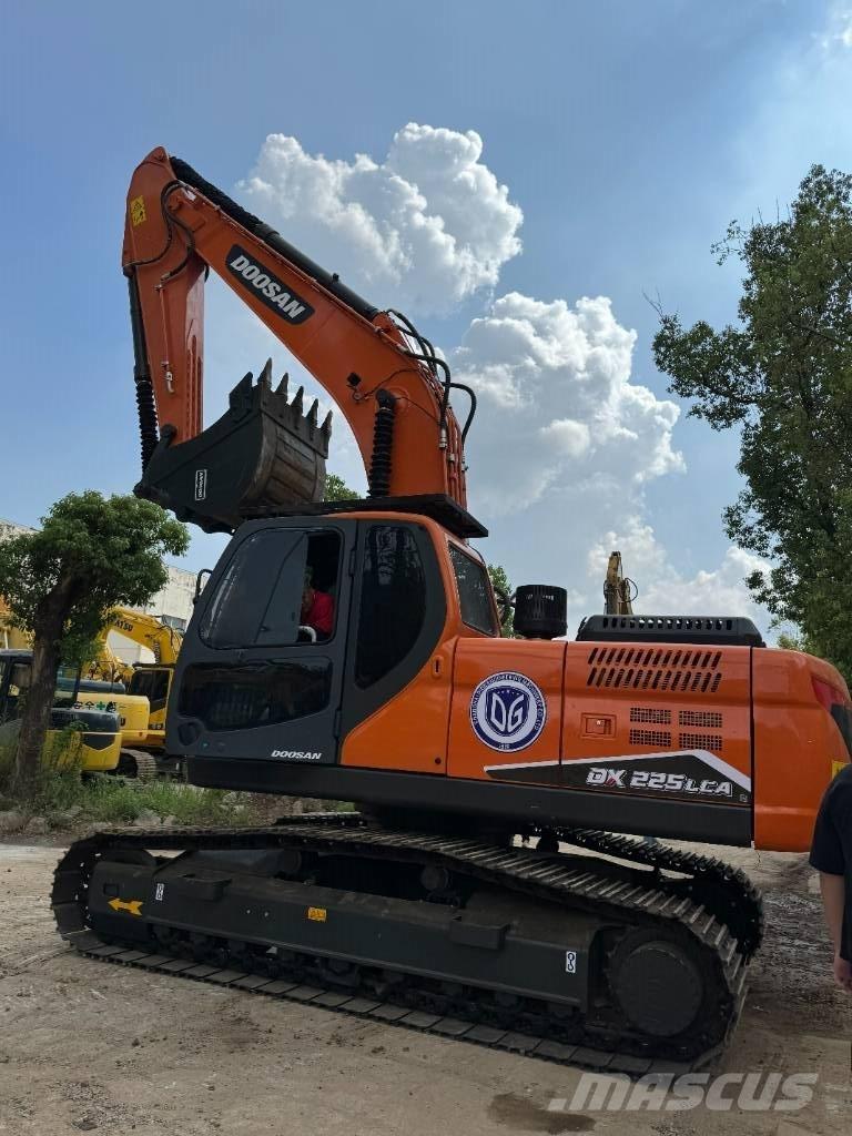 Doosan DX 225 LCA Mini pelle 7t-12t