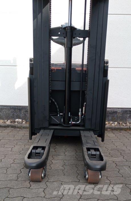 Toyota SWE120L Gerbeurs Automoteurs