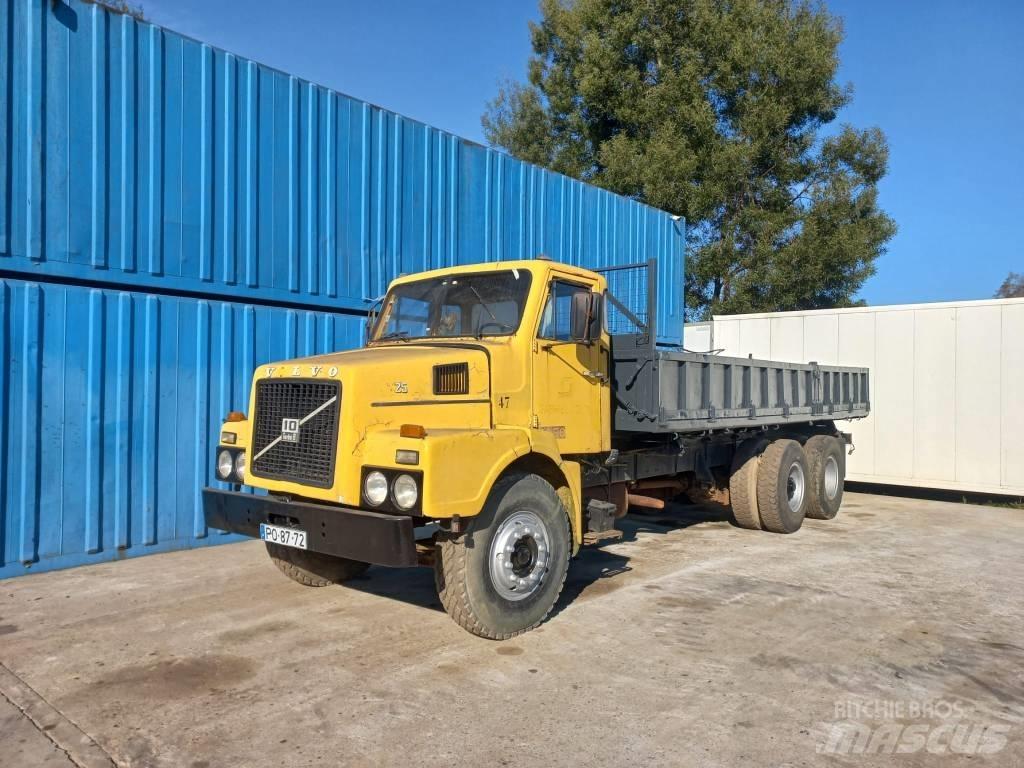 Volvo N 1025 Camion benne