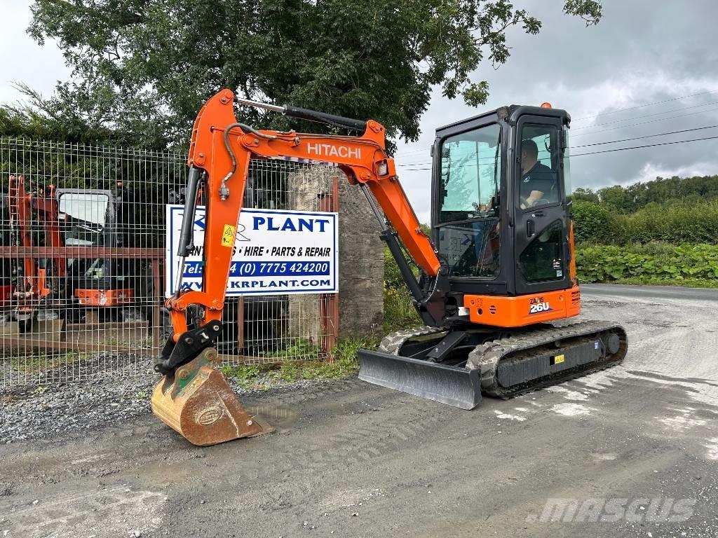Hitachi ZX 26 U-6 Mini pelle < 7t