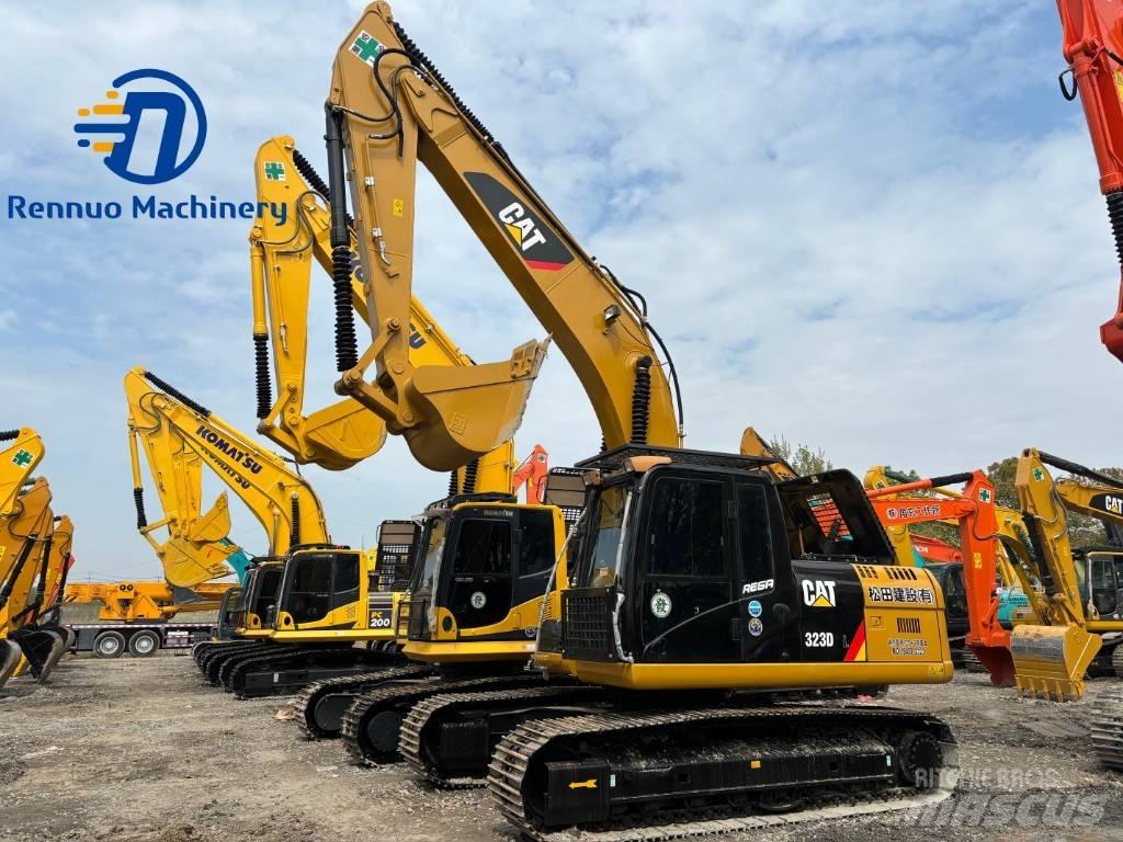 CAT 323 Pelle sur chenilles