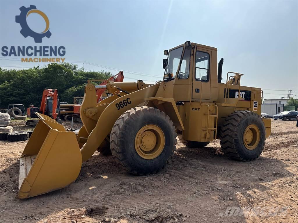 CAT 966 C Chargeuse sur pneus