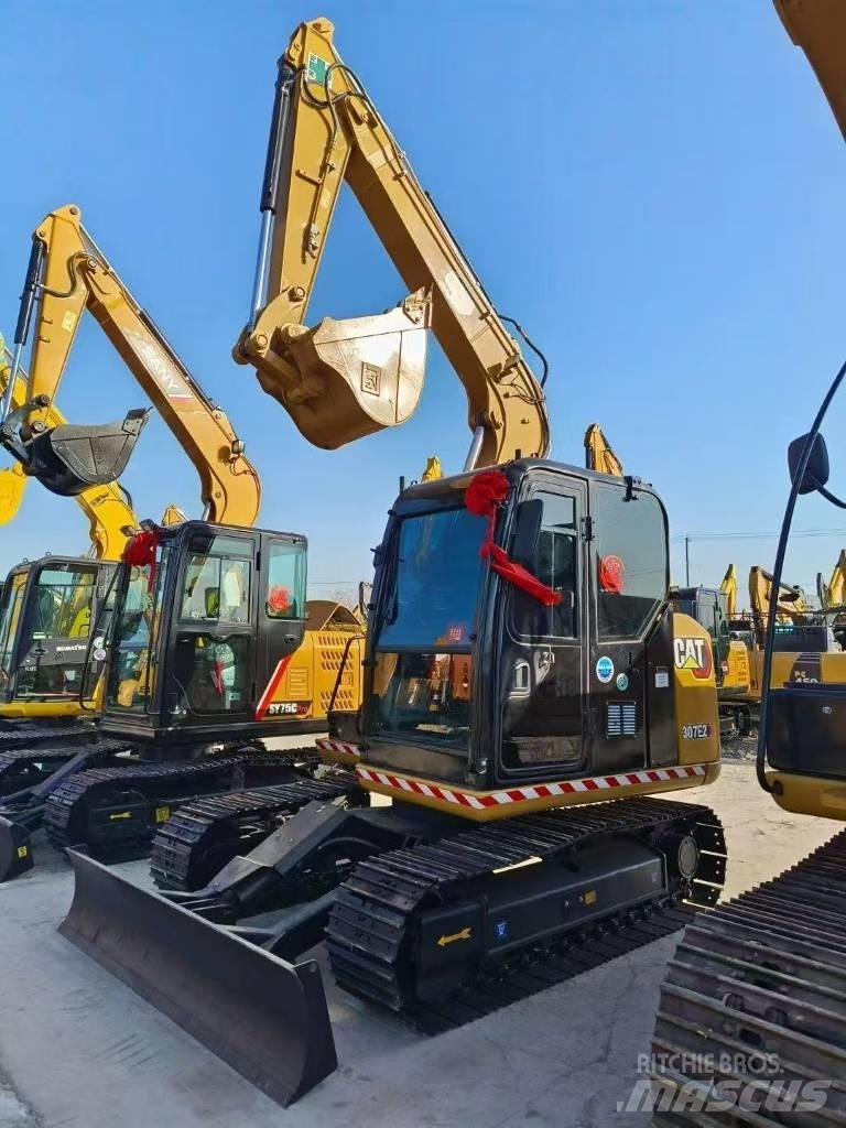 CAT 307E Pelle sur chenilles