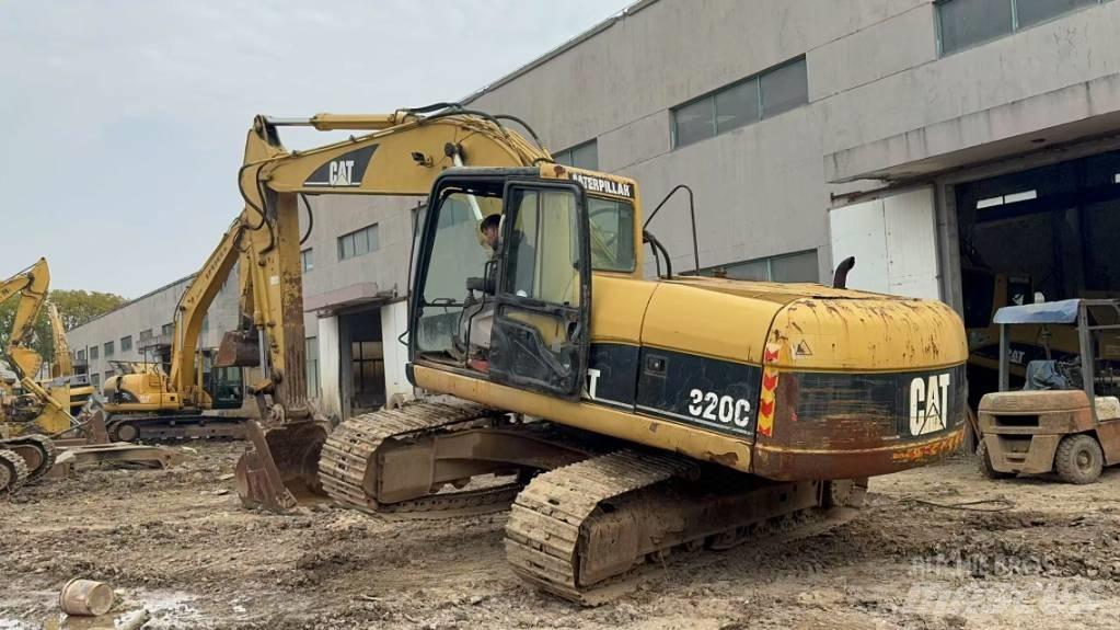 CAT 320 C Pelle sur chenilles