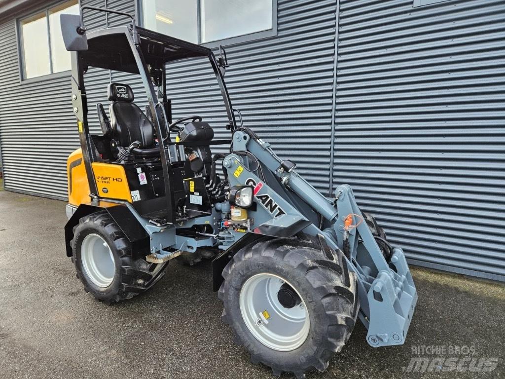 GiANT v452t hd xtra Mini chargeuse
