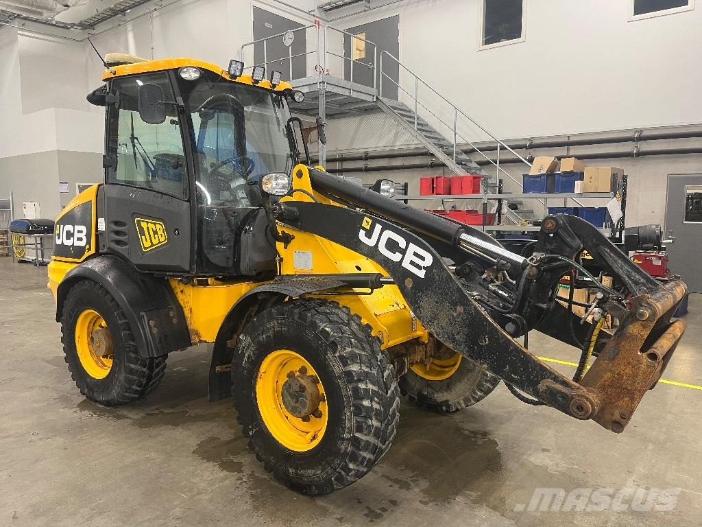 JCB 409 Chargeuse sur pneus