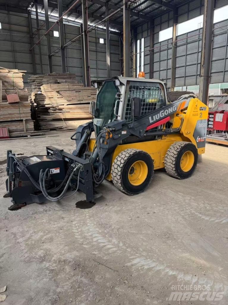 LiuGong 385 B Chargeuse compacte