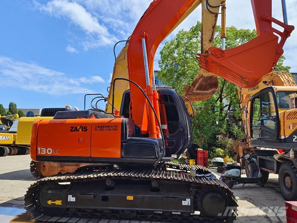 Hitachi ZX 130 LC Pelle sur chenilles