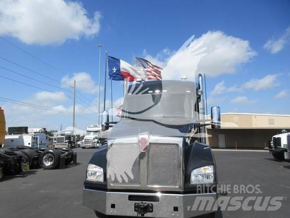 Kenworth T880 Tracteur routier