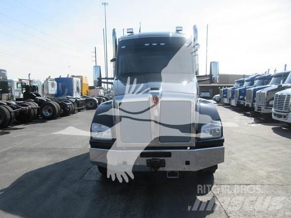 Kenworth T880 Tracteur routier