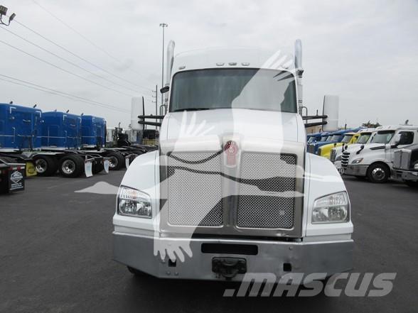 Kenworth T880 Tracteur routier