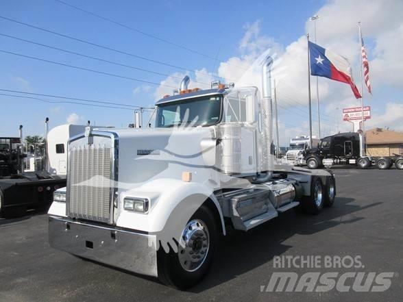 Kenworth W900L Tracteur routier