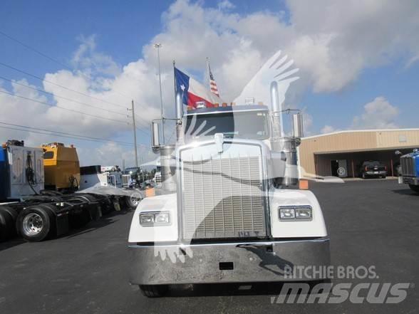 Kenworth W900L Tracteur routier