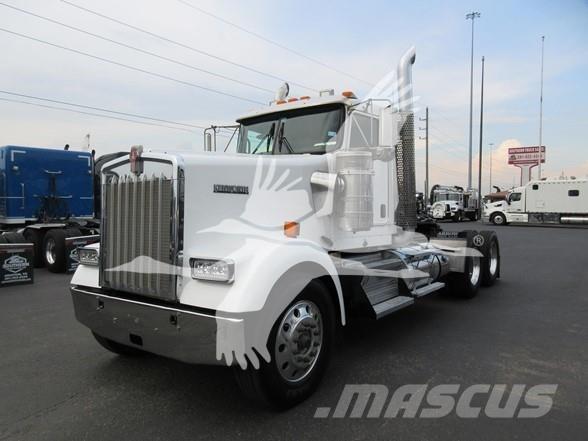 Kenworth W900L Tracteur routier