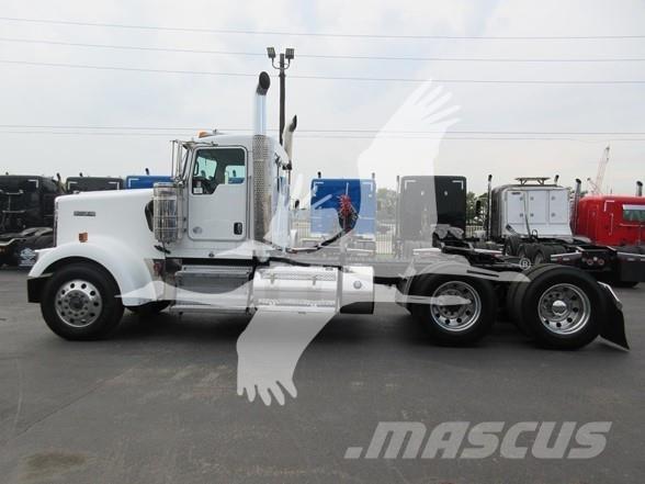 Kenworth W900L Tracteur routier