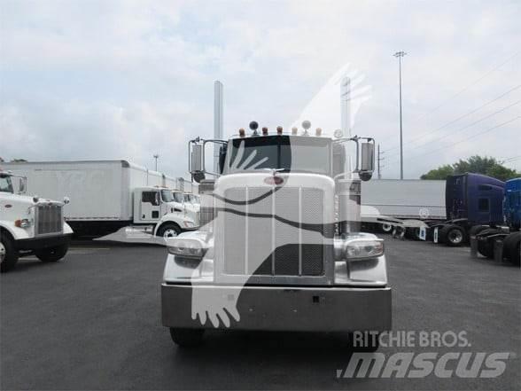 Peterbilt 388 Tracteur routier
