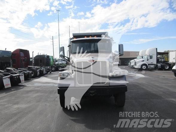 Peterbilt 567 Camion benne
