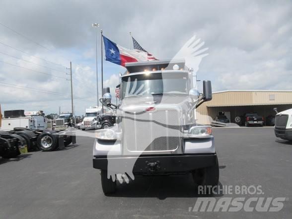 Peterbilt 567 Camion benne