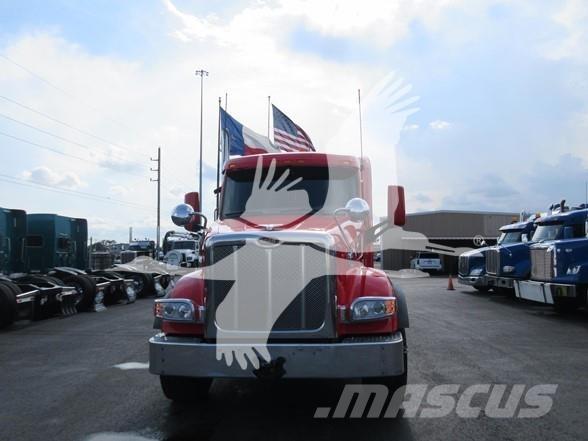 Peterbilt 567 Tracteur routier