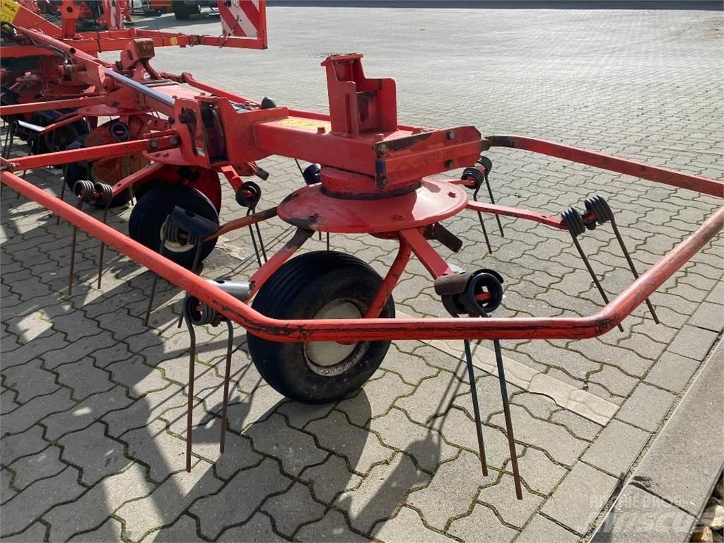 Kuhn GF 8702 Rateau faneur